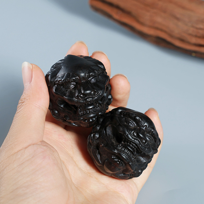 Chinese Black Sandalwood Carve - đánh giá và giá Home Decor Enthusiast