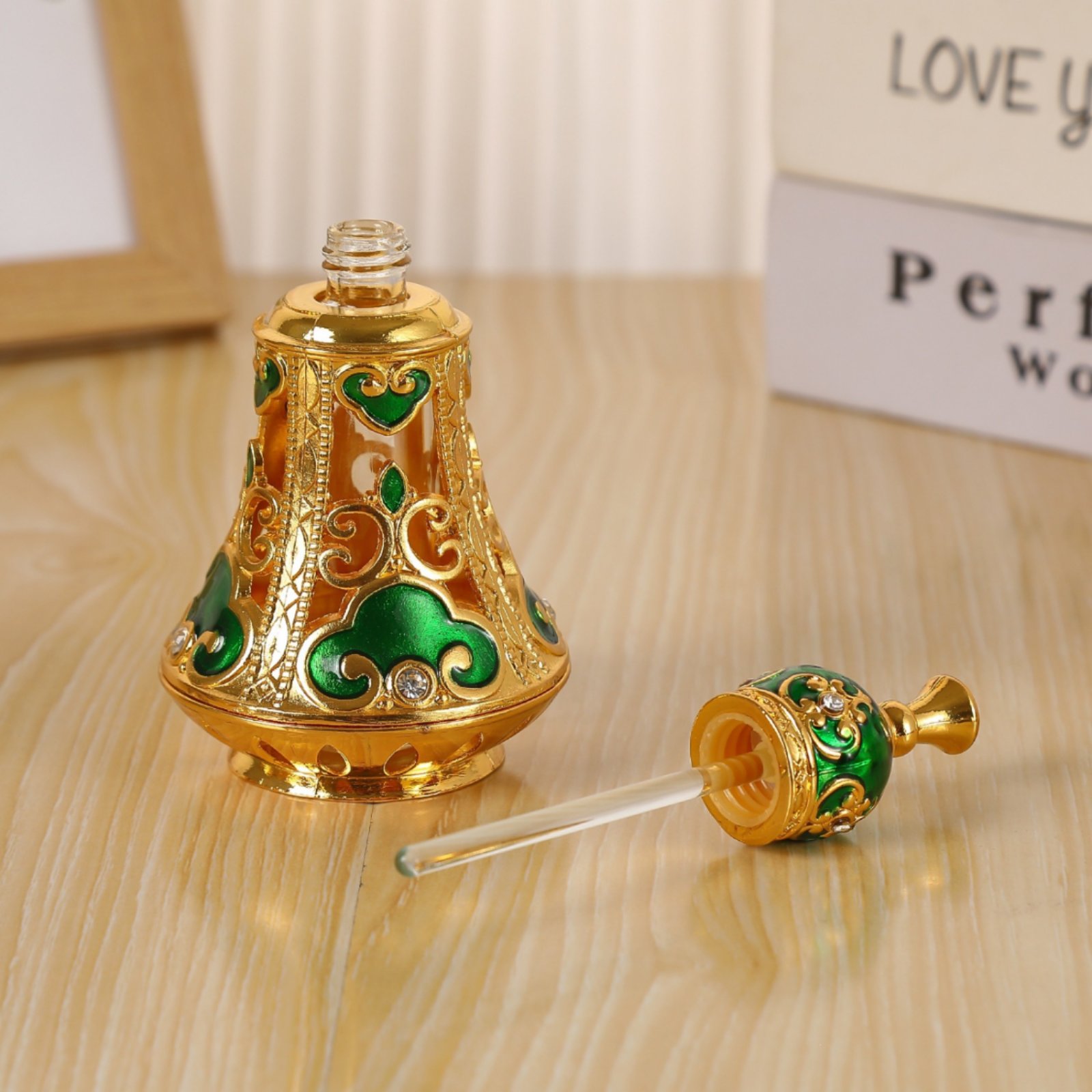 Ornate Perfume Bottle Faceted  - đánh giá và giá Home Decor Design