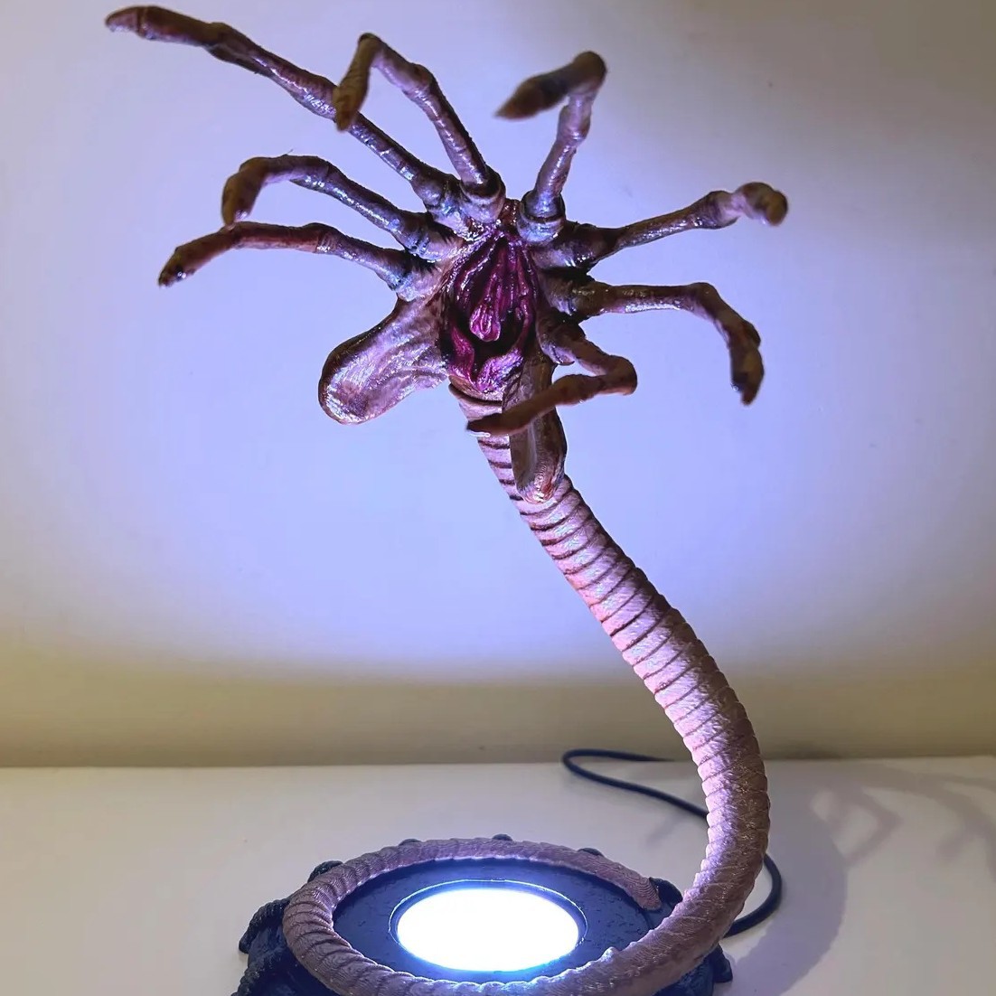 Alien Facehugger Lamp Nightlig - đánh giá và giá Home Decor Lighting