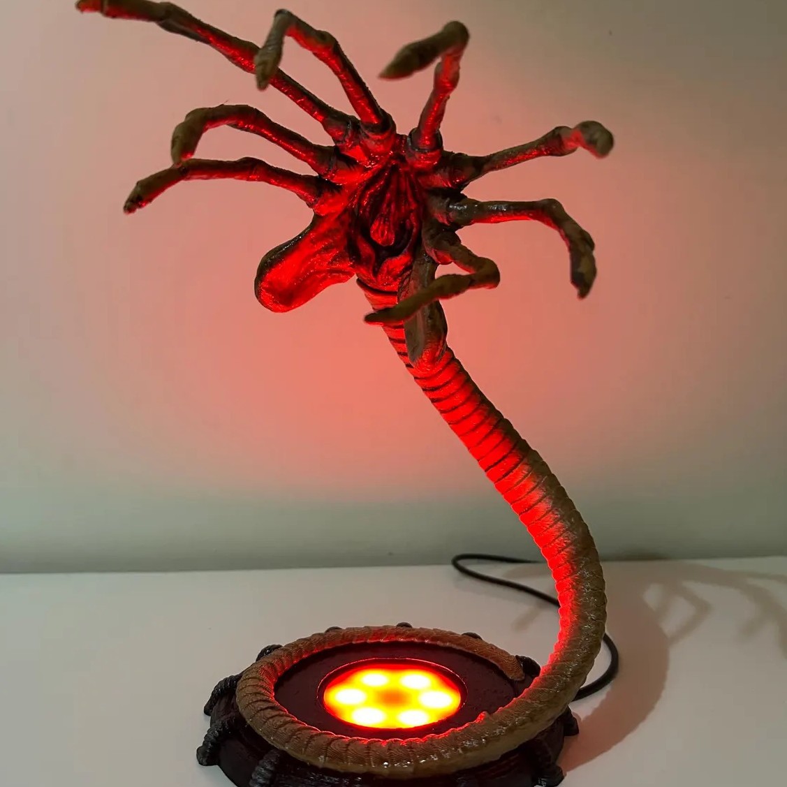 Alien Facehugger Lamp Nightlig - đánh giá và giá Home Decor Lighting